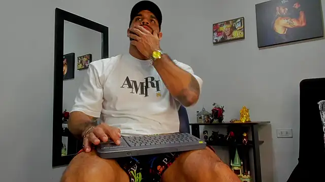 Snapshot of SamirHazard97 chatting on November 2025 08:51:01 PM SamirHazard97 online show from November 2025 08:51:01 PM