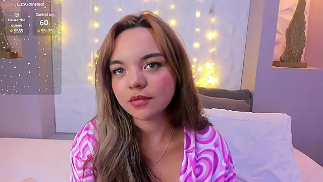 EmilyRouss  online show from December 2024 01:36:02 AM