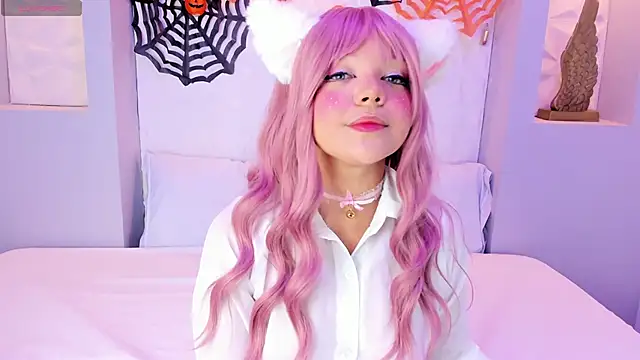 EmilyRouss  online show from October 2025 07:16:02 PM