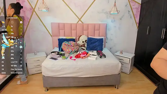 Snapshot of lizortiz chatting on October 2025 04:15:02 PM lizortiz online show from October 2025 04:15:02 PM