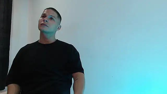 dominick crawford01 online show from February 2025 08:26:02 PM