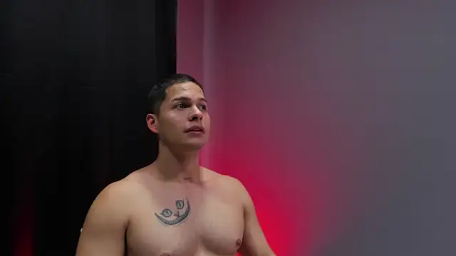 dominick crawford01 online show from March 2025 05:06:02 PM