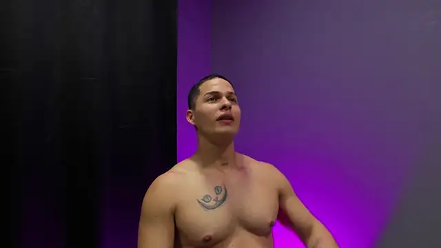 dominick crawford01 online show from March 2025 08:18:02 PM