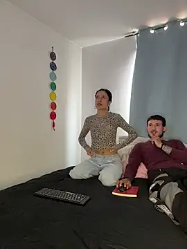 anika lowen02 online show from October 2025 03:35:01 PM