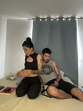 anika lowen02 online show from October 2025 05:42:01 PM