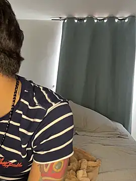 anika lowen02 online show from October 2025 07:04:02 PM