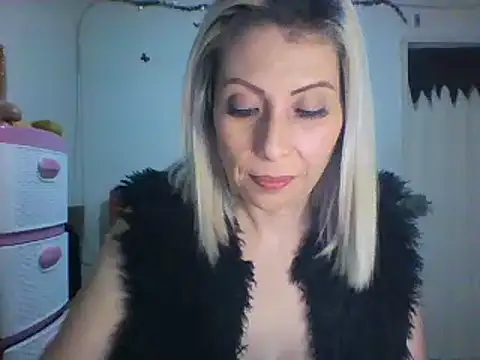 alixia81 online show from January 2025 02:15:01 AM