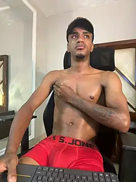 AaronCruz  online show from December 2024 01:58:01 AM