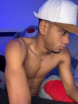 Snapshot of AaronCruz_ chatting on October 2025 04:34:01 AM AaronCruz online show from October 2025 04:34:01 AM