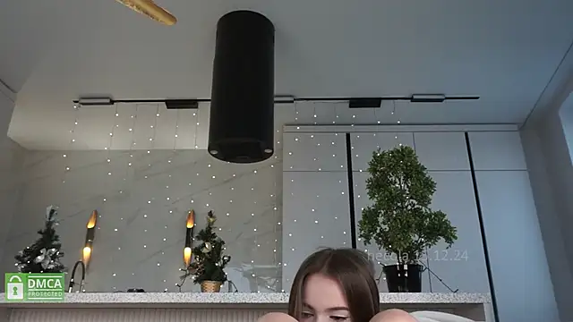 hecola online show from December 2024 07:35:02 AM