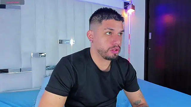 Snapshot of Jacoob19_ chatting on November 2025 12:48:02 PM Jacoob19 online show from November 2025 12:48:02 PM