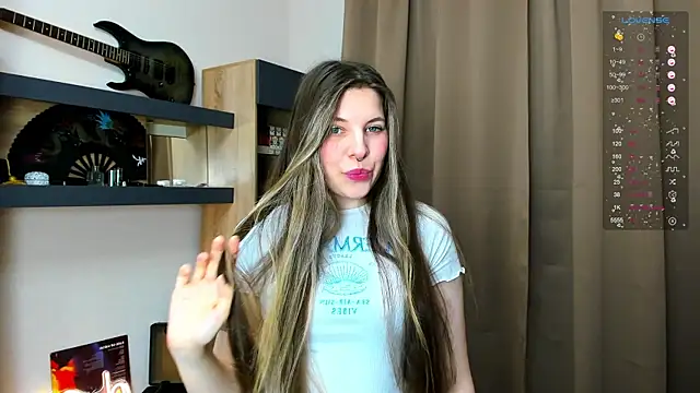 Annie aww online show from December 2025 06:37:02 PM