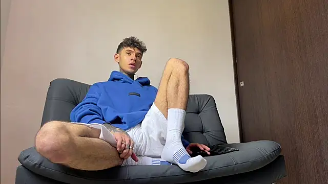 Saturno v online show from March 2025 03:15:02 PM