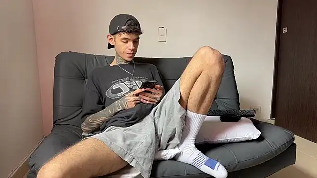 Saturno v online show from March 2025 09:21:01 PM