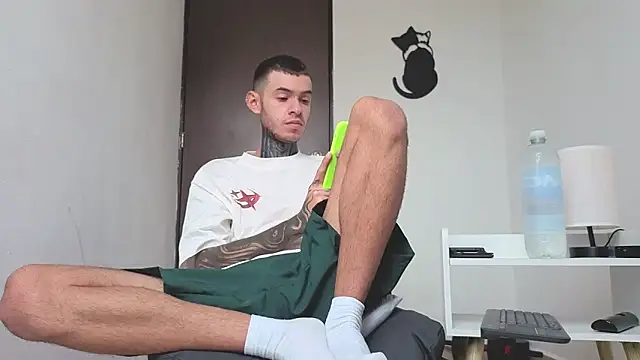 Saturno v online show from November 2025 01:13:01 PM