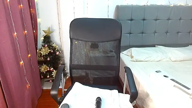 Snapshot of ChloeSanchezx chatting on December 2024 04:38:02 AM ChloeSanchezx online show from December 2024 04:38:02 AM