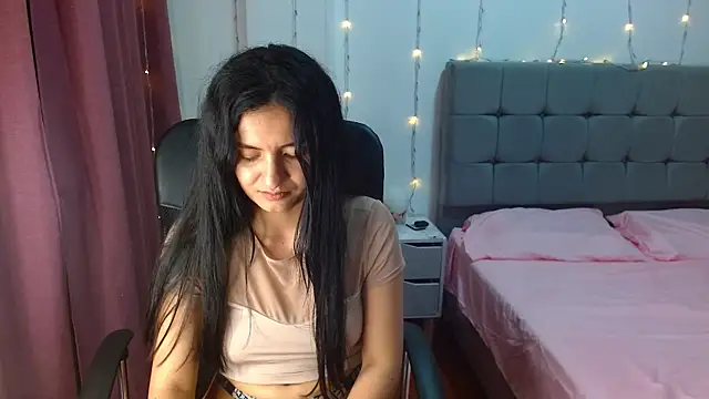 Snapshot of ChloeSanchezx chatting on January 2025 12:12:01 AM ChloeSanchezx online show from January 2025 12:12:01 AM