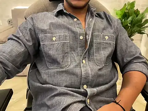 Snapshot of hornyyyy_guyyyy chatting on November 2025 11:29:01 AM hornyyyy guyyyy online show from November 2025 11:29:01 AM