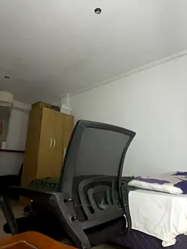 Snapshot of Yerucita chatting on November 2025 04:55:01 AM Yerucita online show from November 2025 04:55:01 AM