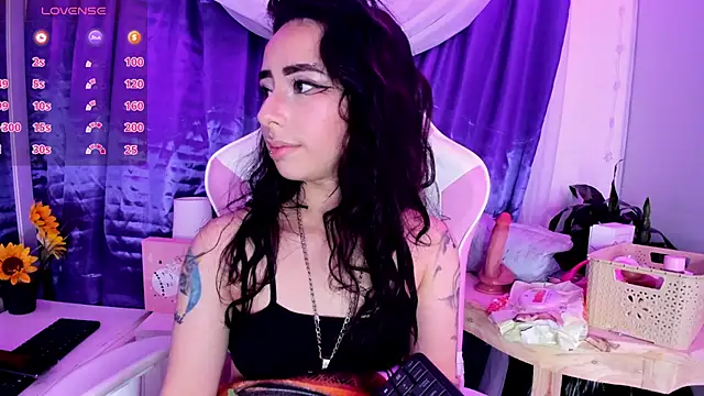 Snapshot of hanna__azumi chatting on January 2025 06:54:01 AM hanna azumi online show from January 2025 06:54:01 AM