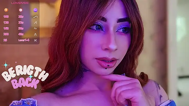 Snapshot of hanna__azumi chatting on January 2025 09:56:01 AM hanna azumi online show from January 2025 09:56:01 AM