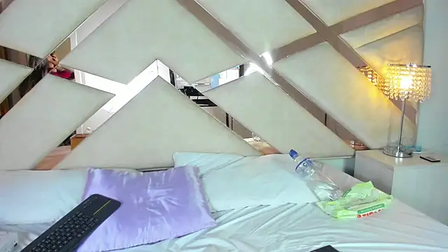 Snapshot of hanna__azumi chatting on January 2025 02:22:01 AM hanna azumi online show from January 2025 02:22:01 AM