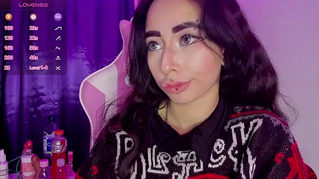 Snapshot of hanna__azumi chatting on January 2025 06:45:01 AM hanna azumi online show from January 2025 06:45:01 AM