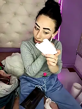 Snapshot of hanna__azumi chatting on February 2025 03:11:01 AM hanna azumi online show from February 2025 03:11:01 AM