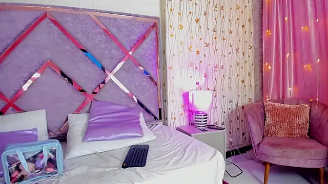 Snapshot of hanna__azumi chatting on March 2025 03:57:02 AM hanna azumi online show from March 2025 03:57:02 AM