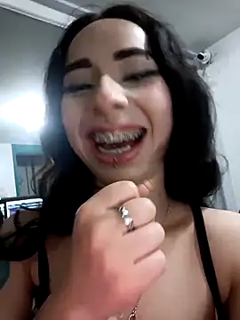 Snapshot of hanna__azumi chatting on March 2025 07:19:01 AM hanna azumi online show from March 2025 07:19:01 AM