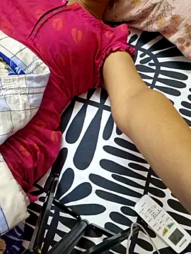 Snapshot of Roja-Telugu777 chatting on October 2025 05:57:02 PM Roja-Telugu777 online show from October 2025 05:57:02 PM