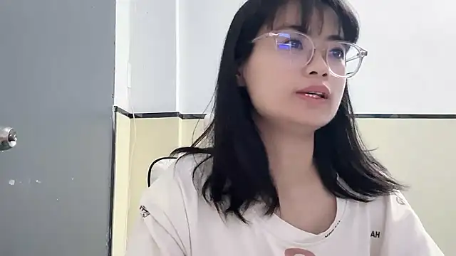 Snapshot of Honey-cici chatting on December 2024 08:40:01 AM Honey-cici online show from December 2024 08:40:01 AM