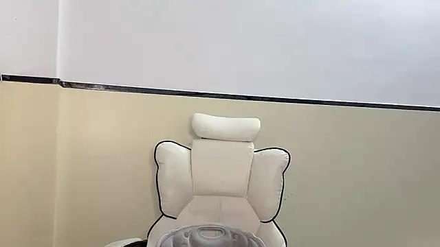 Snapshot of Honey-cici chatting on February 2025 07:28:02 AM Honey-cici online show from February 2025 07:28:02 AM