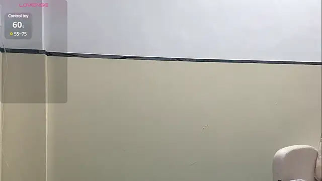 Snapshot of Honey-cici chatting on March 2025 06:25:02 AM Honey-cici online show from March 2025 06:25:02 AM