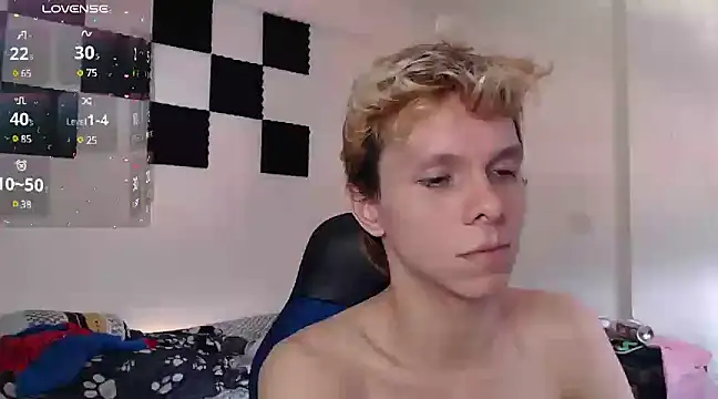 bryamado69 online show from December 2024 04:05:02 PM