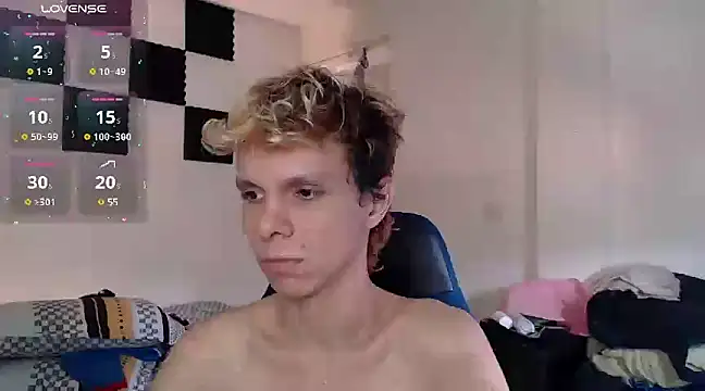 bryamado69 online show from December 2024 07:54:02 PM