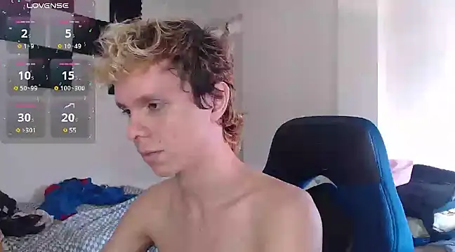 bryamado69 online show from December 2024 02:00:02 PM