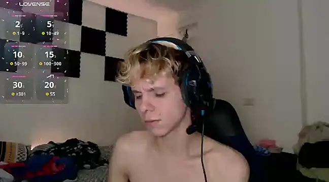 bryamado69 online show from December 2024 01:48:02 AM