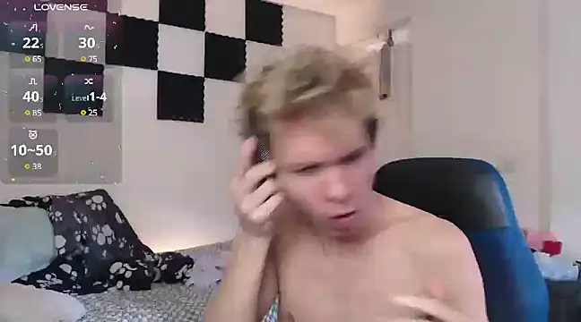 bryamado69 online show from December 2024 02:04:01 PM