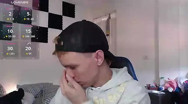 bryamado69 online show from December 2024 04:36:02 PM