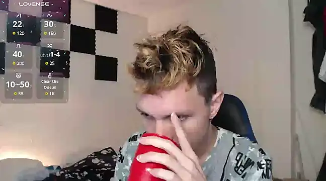 bryamado69 online show from January 2025 10:25:02 PM