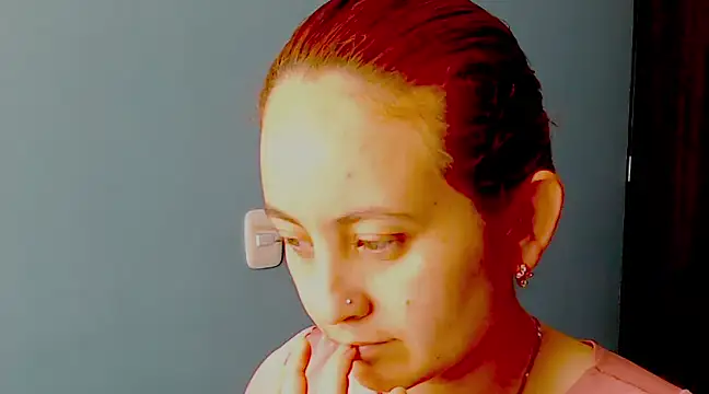 zoe jones3 online show from December 2024 01:21:01 PM