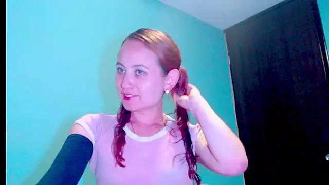 zoe jones3 online show from March 2025 11:20:01 PM