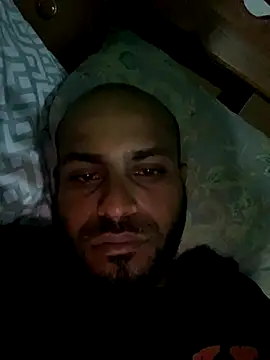 Snapshot of islandvybee55 chatting on November 2025 08:35:01 AM islandvybee55 online show from November 2025 08:35:01 AM