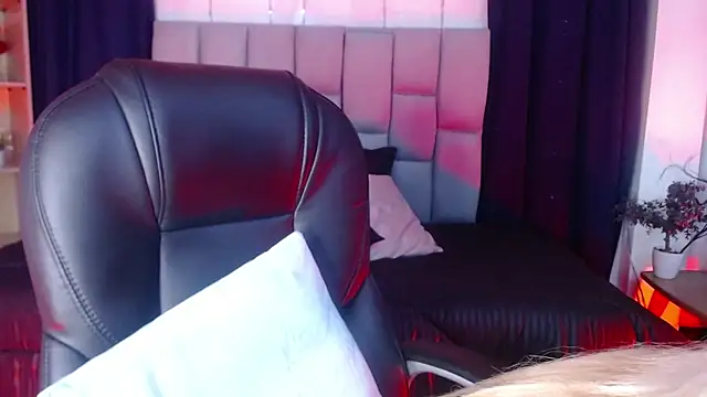 LessBoobs gh online show from February 2025 02:35:02 PM