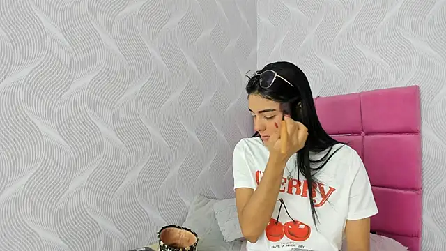 natalia aguirre1 online show from December 2024 12:31:01 PM