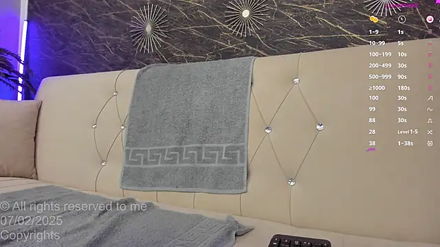 moona ray online show from February 2025 05:18:02 AM