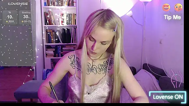 mischellemeow13 online show from January 2025 11:28:01 PM