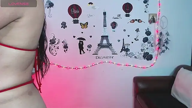 Snapshot of FernandaEloisa chatting on January 2025 05:31:01 PM FernandaEloisa online show from January 2025 05:31:01 PM