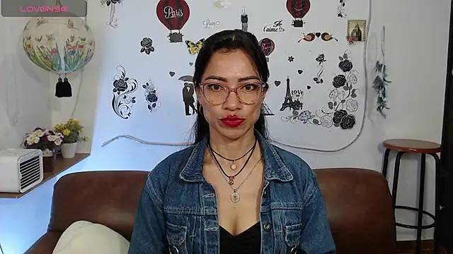 Snapshot of FernandaEloisa chatting on January 2025 12:40:01 PM FernandaEloisa online show from January 2025 12:40:01 PM